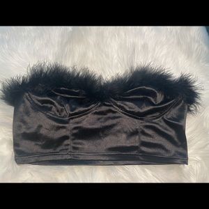 Black tube top, fuzzy border